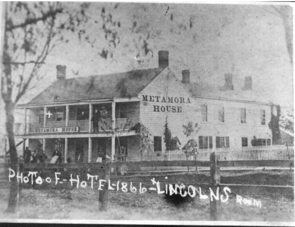 Metamora House