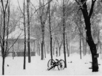 Cannon on display in the park during the winter of 1940-1941.