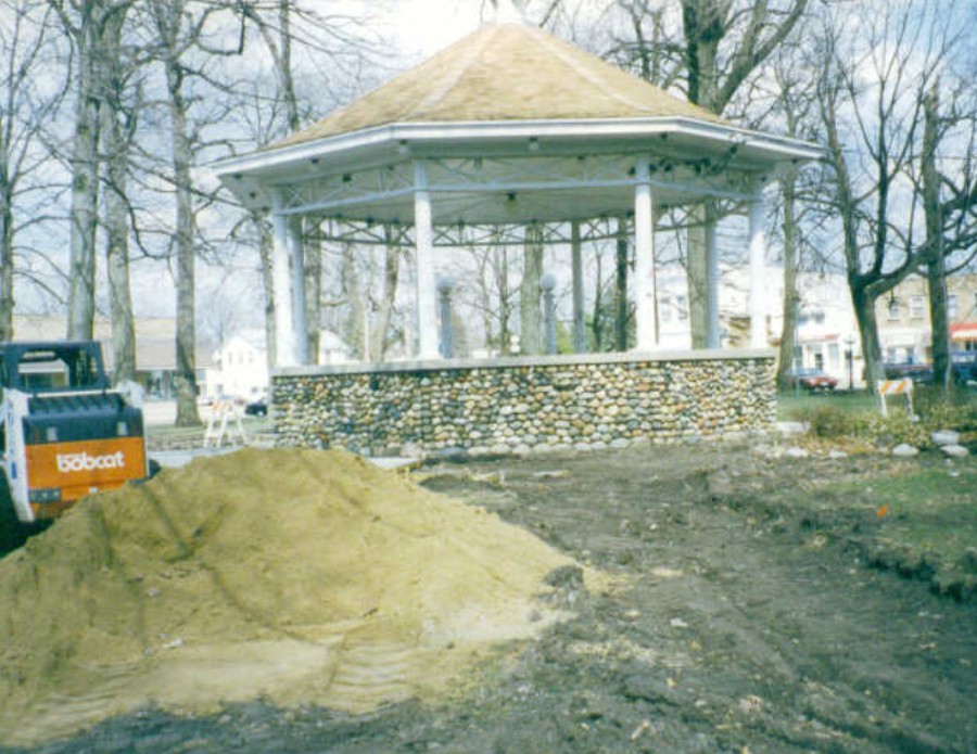 Sidewalks were replaced in 1997.